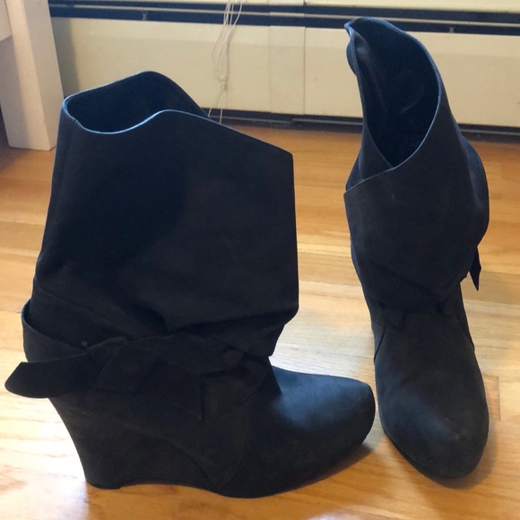 Vera Wang Lavender Fletcher wrapped wedge boot - Picture 2 of 7